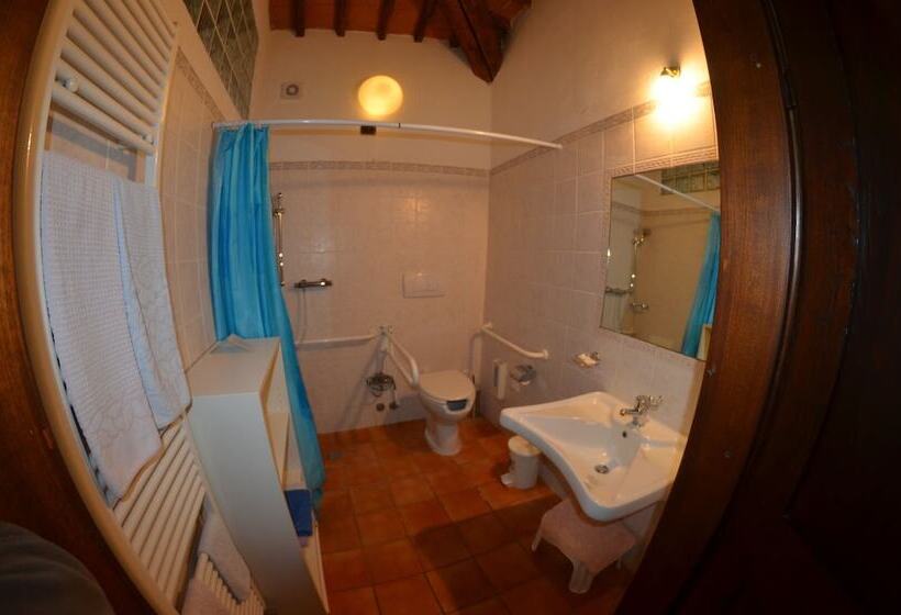 فندق Agriturismo Podere Ficareto