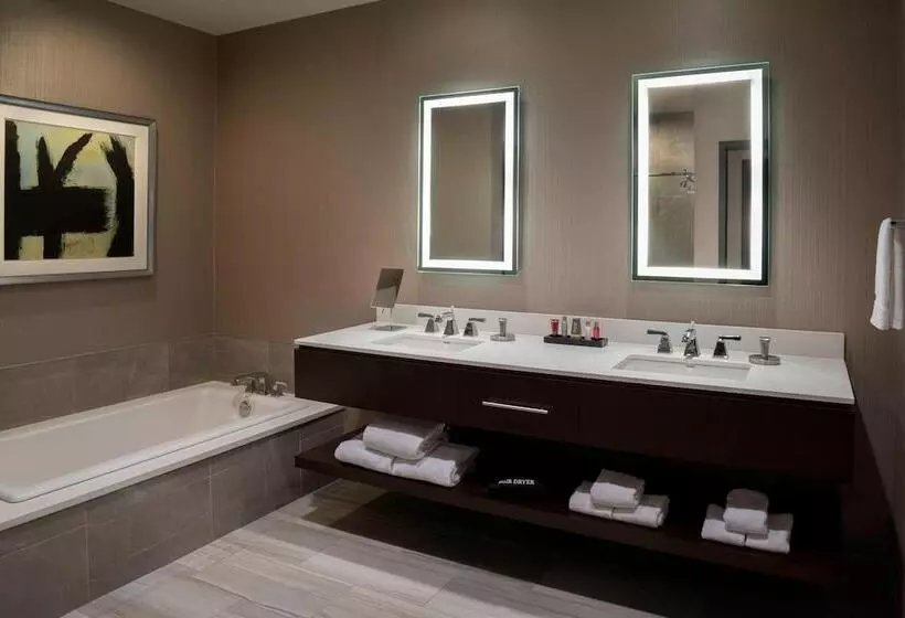 ホテル Buffalo Marriott At Lecom Harborcenter