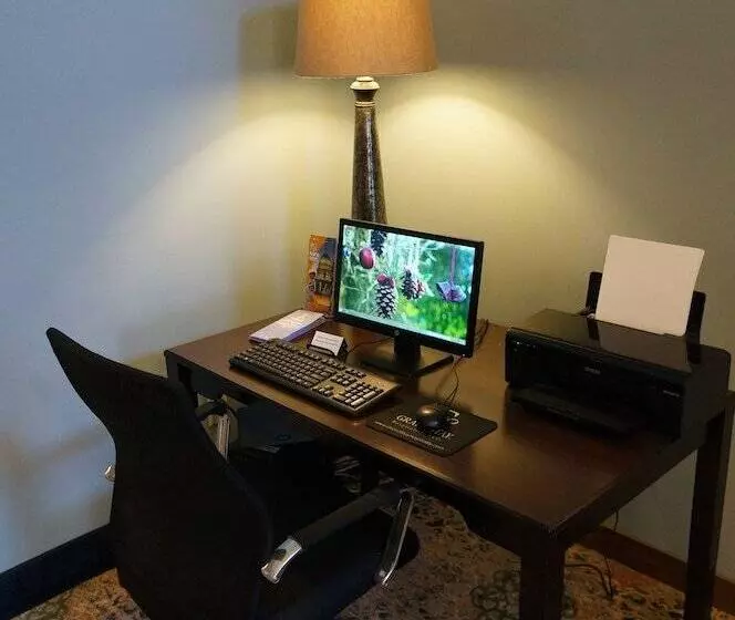 Grandstay Hotel & Suites Mount Horeb   Madison