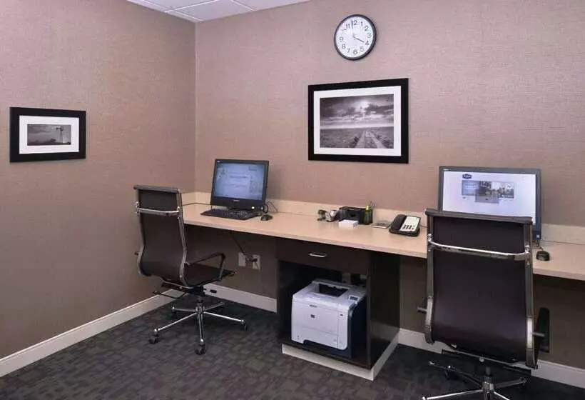 Отель Hampton Inn Leavenworth