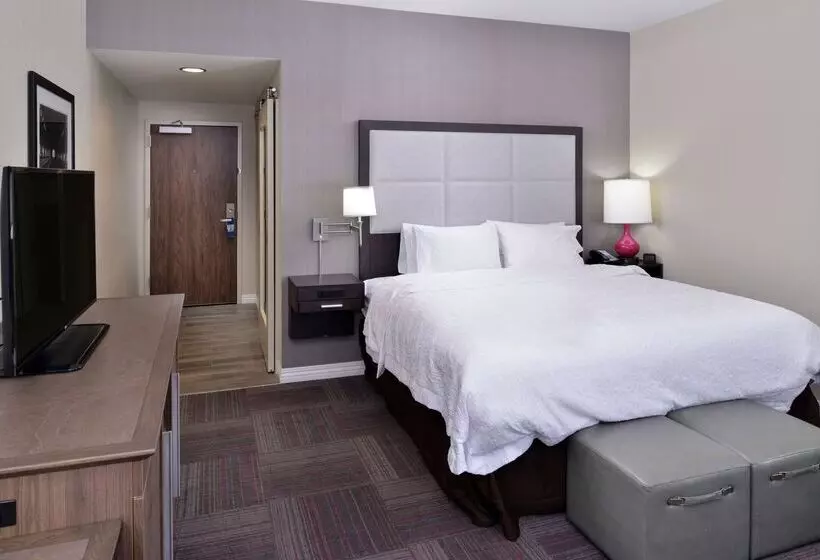 Отель Hampton Inn Leavenworth