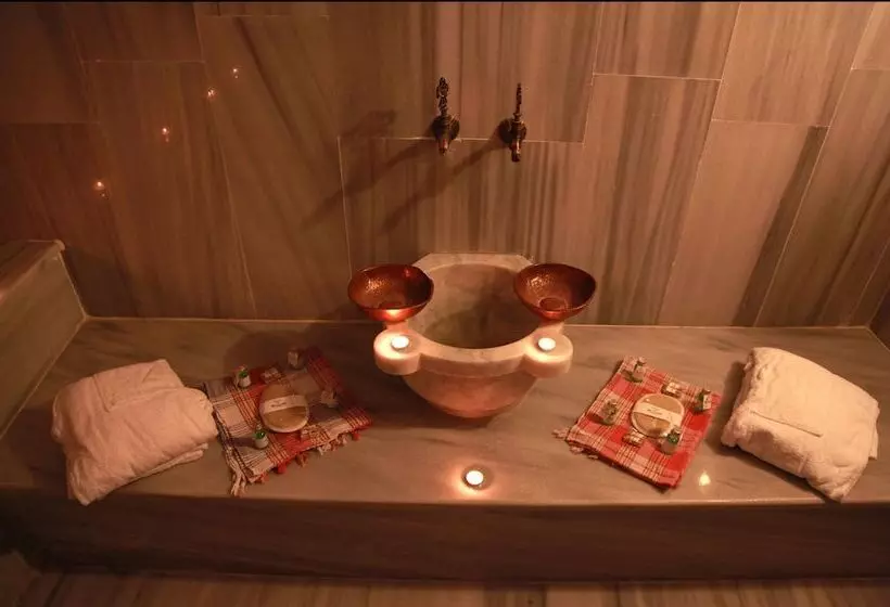 هتل Kadi Konagi Thermal