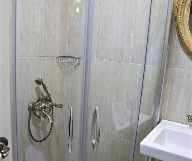 هتل Kadi Konagi Thermal