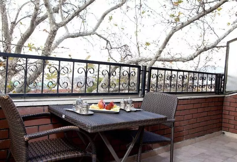 هتل Kadi Konagi Thermal