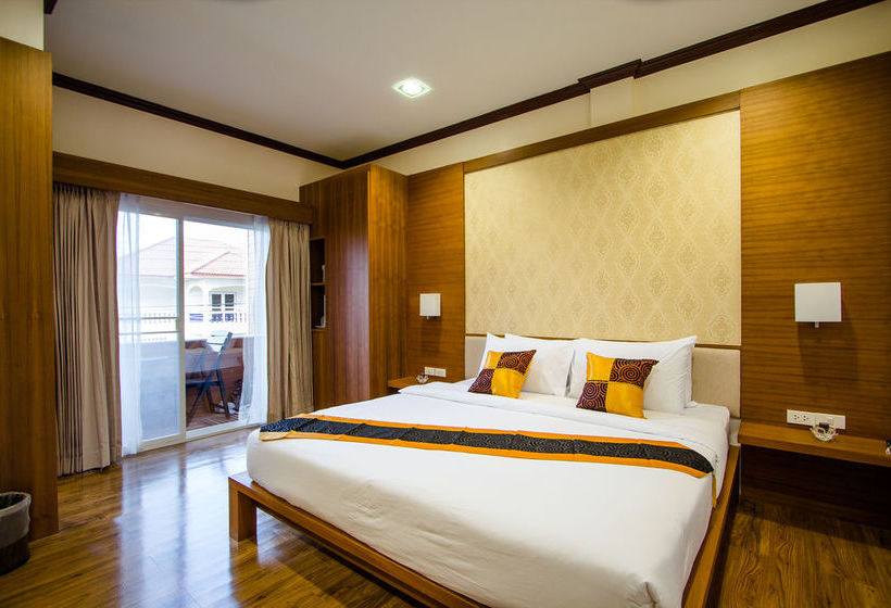 Отель Phuplaces Bangsaen