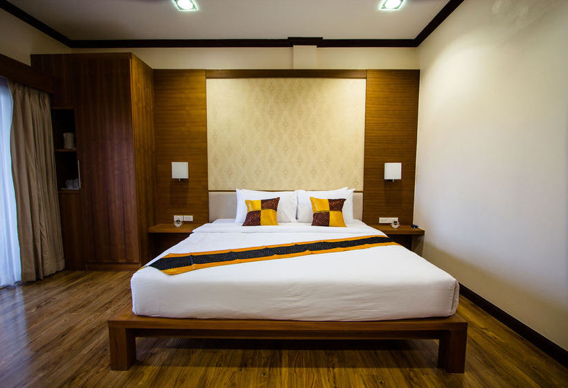 Отель Phuplaces Bangsaen