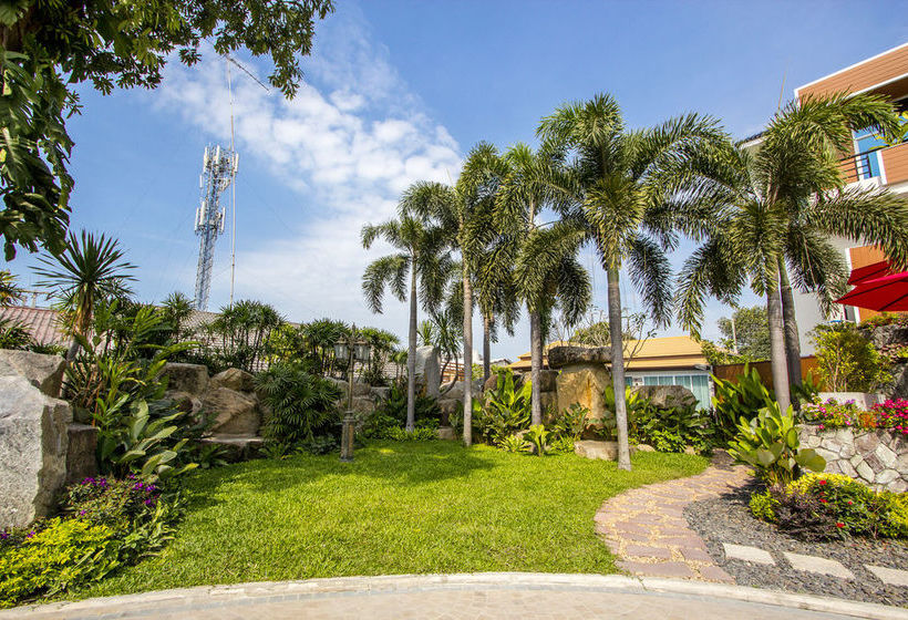 Отель Phuplaces Bangsaen