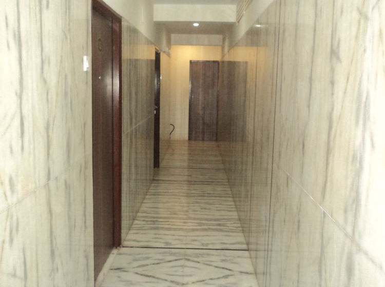 Отель Q Deck Rooms