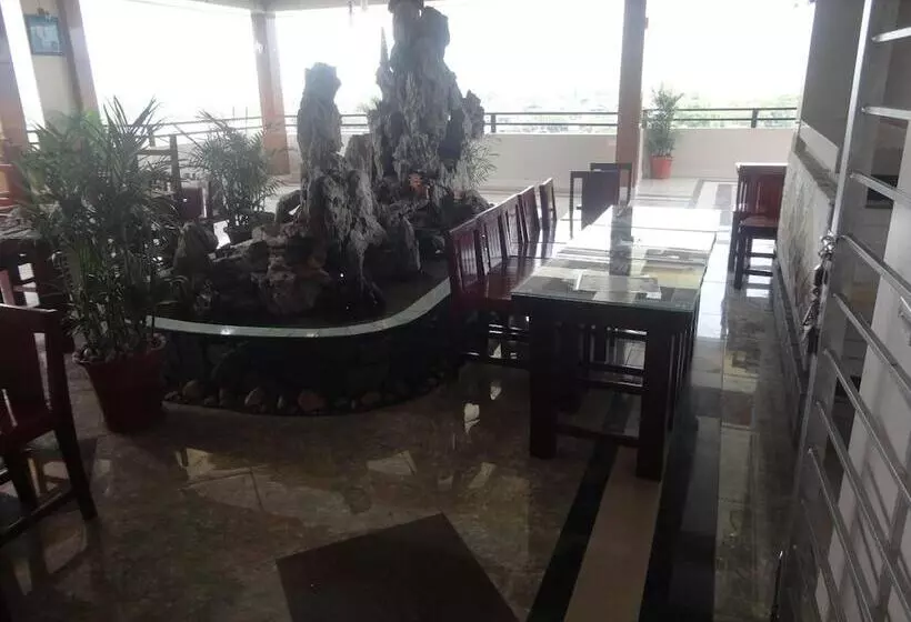 Ruby Hotel Dien Bien