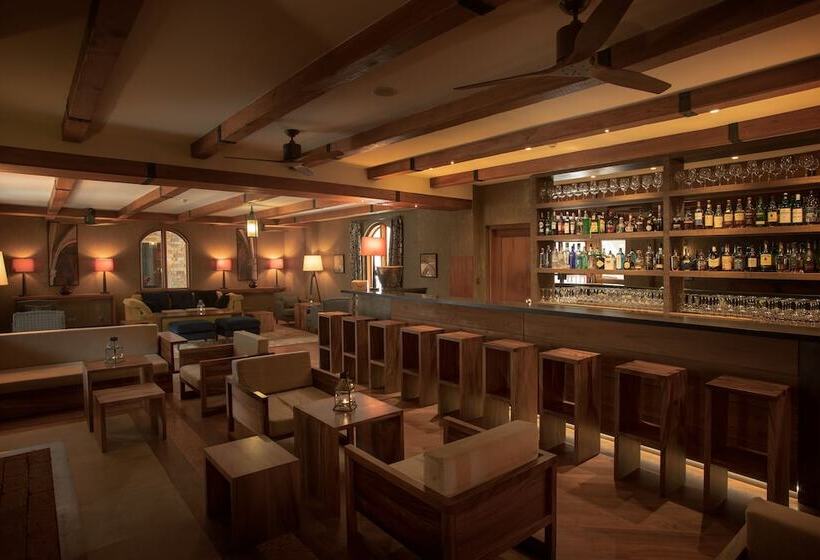 هتل Sanctum Inle Resort