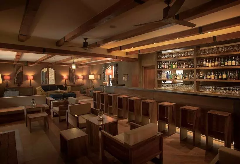 هتل Sanctum Inle Resort