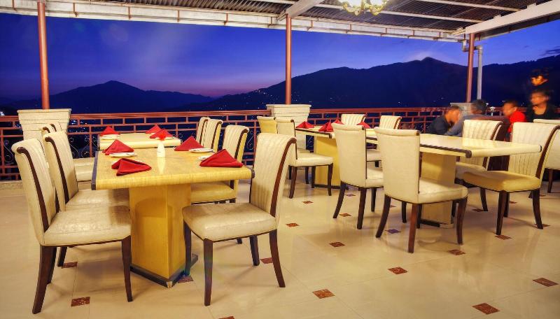 בית מלון כפרי Summit Golden Crescent