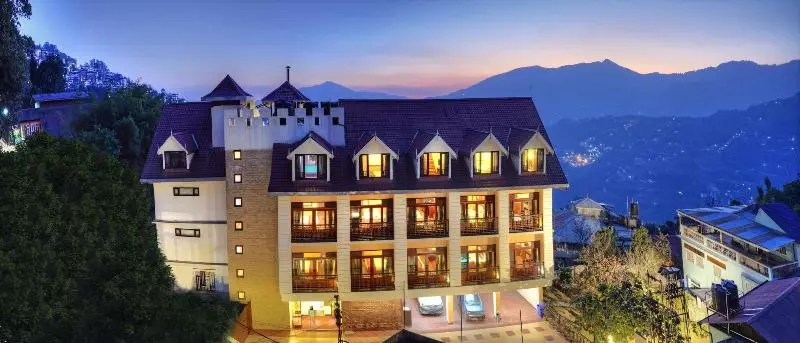 호텔 Summit Golden Crescent