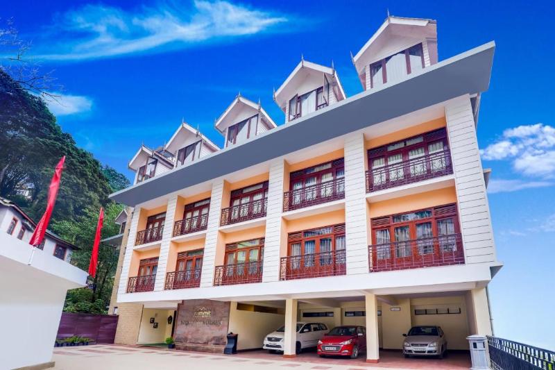 בית מלון כפרי Summit Golden Crescent