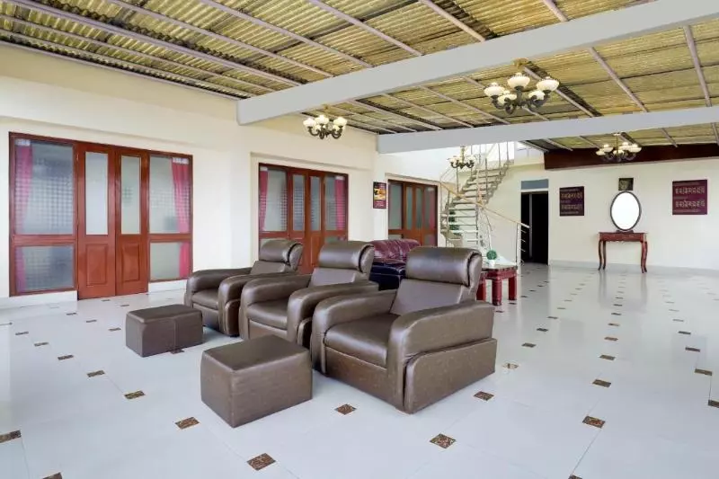 호텔 Summit Golden Crescent