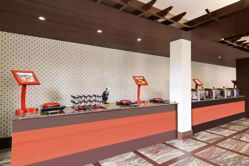 호텔 Summit Golden Crescent