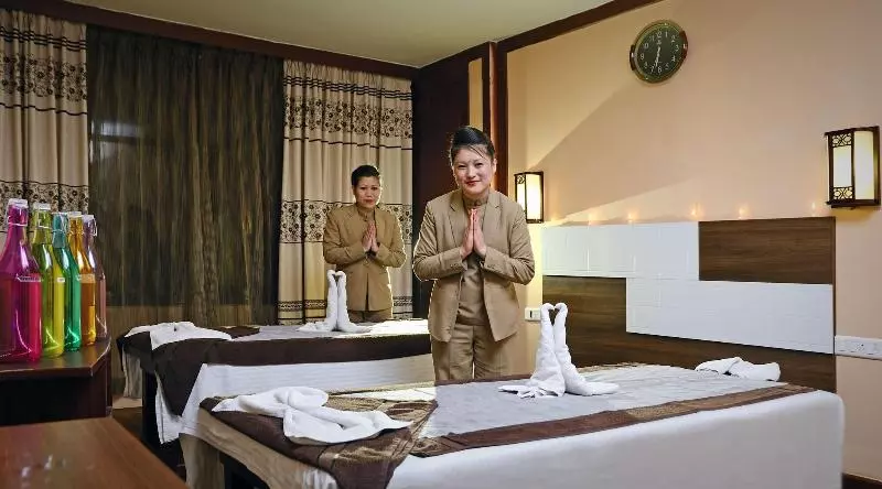 호텔 Summit Golden Crescent