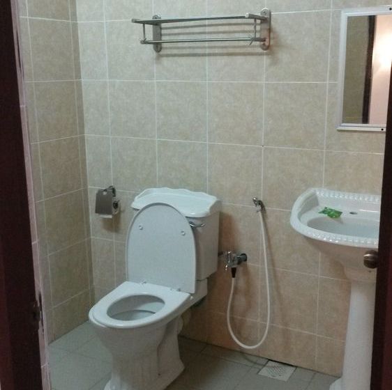 فندق Zen Rooms Uptown Beach Resort