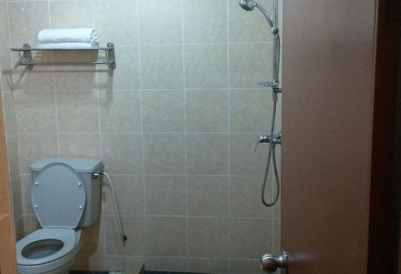 فندق Zen Rooms Uptown Beach Resort