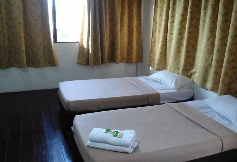 Hotel Zen Rooms Uptown Beach Resort