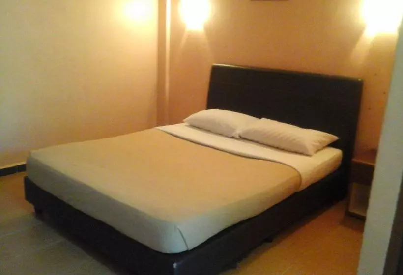 Hotel Zen Rooms Uptown Beach Resort