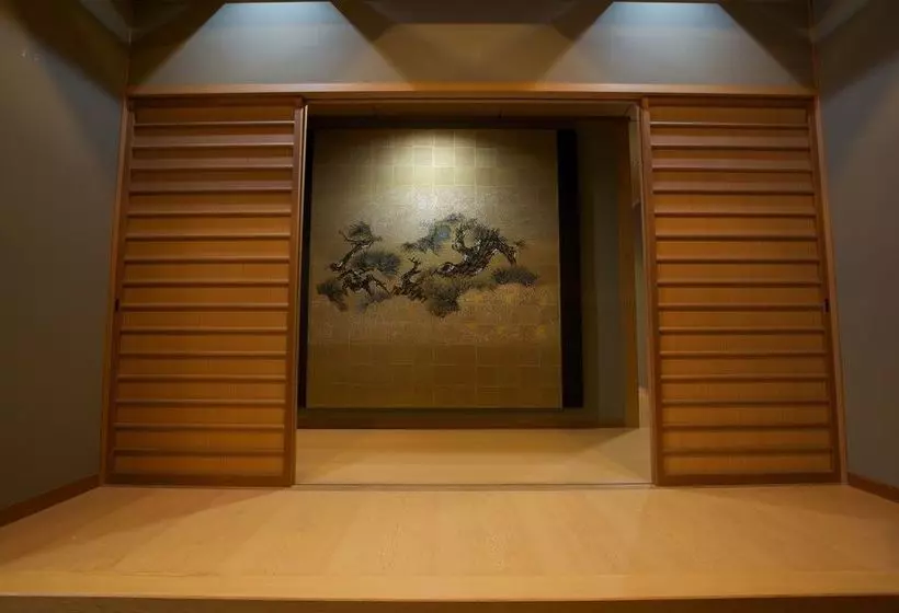 Inunakisan Grand Hotel Kisenkaku