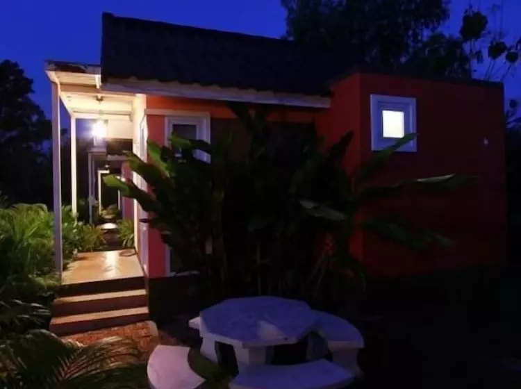 Пансион Baan Rim Klong Resort