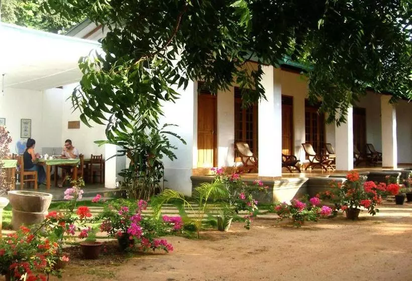 پانسیون Le Grand Meaulnes