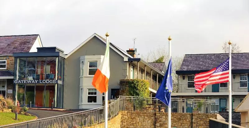 بنسيون The Gateway Lodge