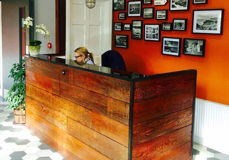 بنسيون The Gateway Lodge