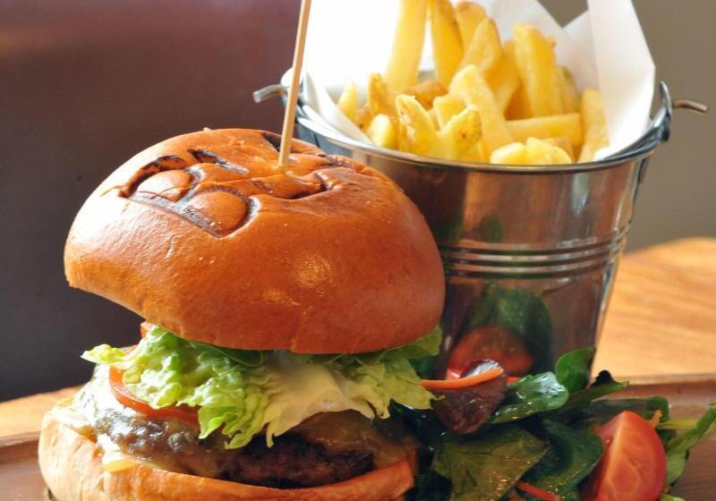 بنسيون The Gateway Lodge