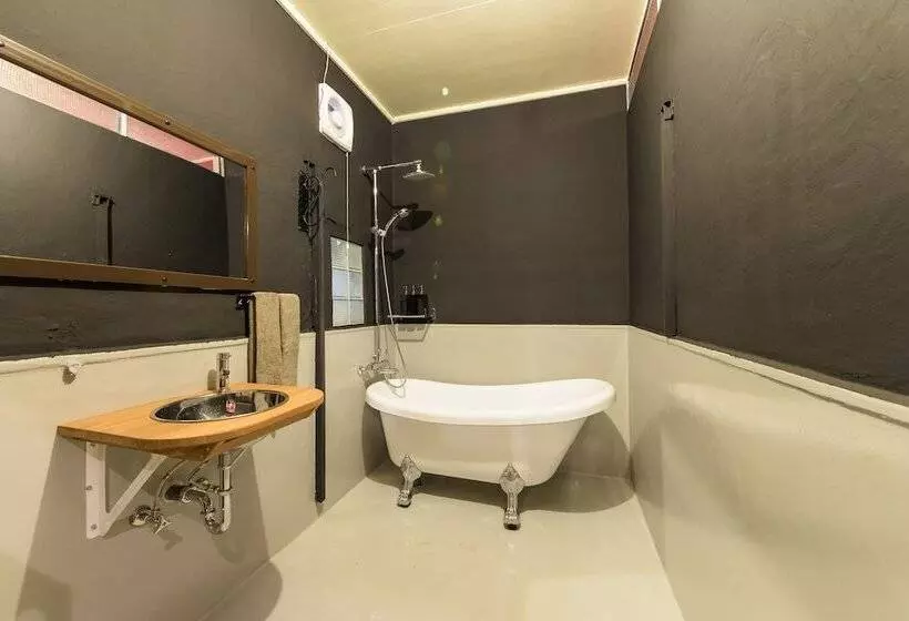 Tripshot Hotels Okinawa Koza