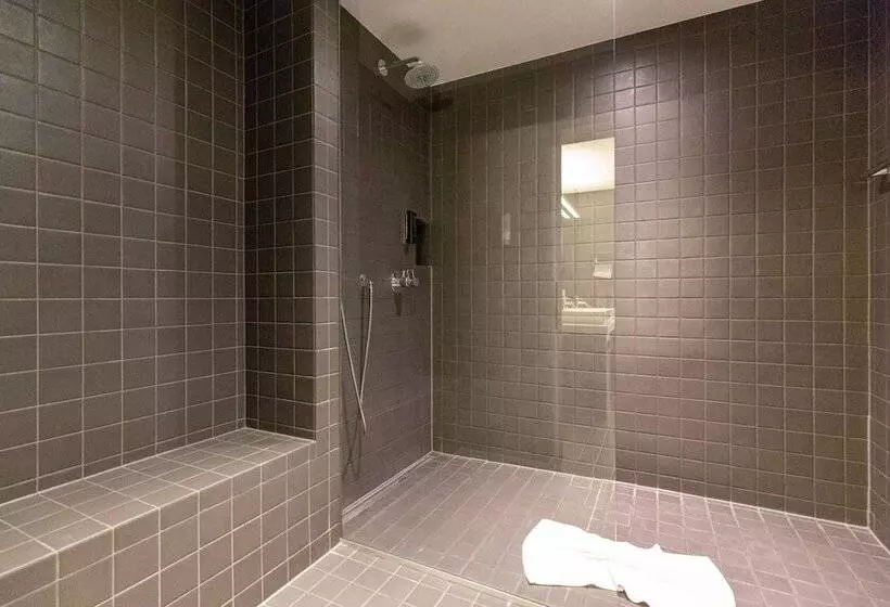 Ostello By Hyve Basel