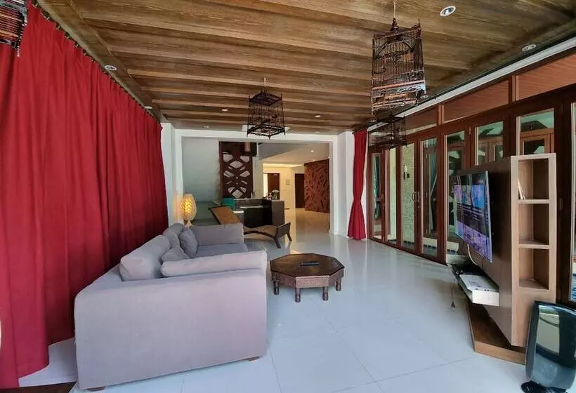 Amatapura Beach Villa 15