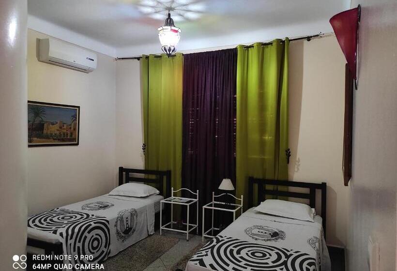 민박 Riad Dar Zidane