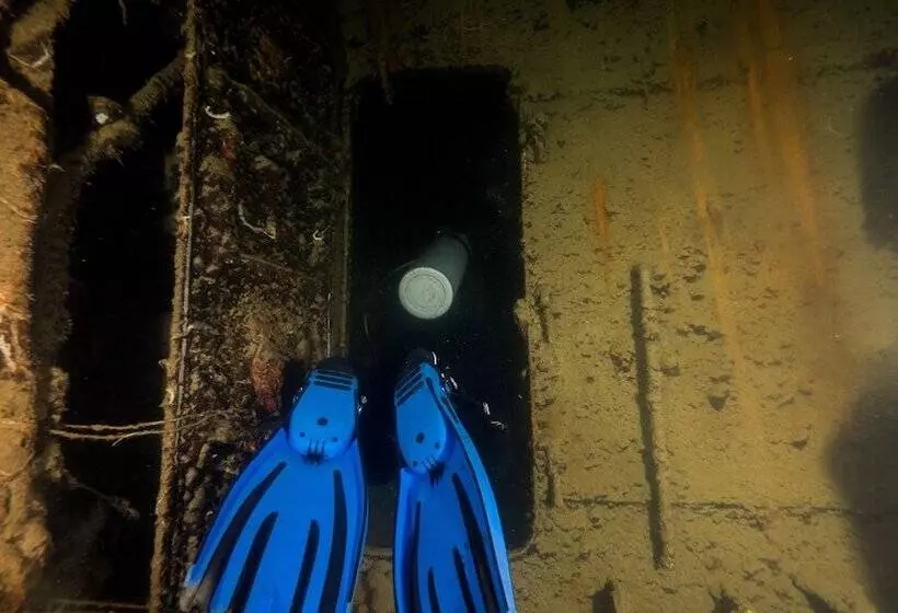 Chindonan Dive And Beach Resort