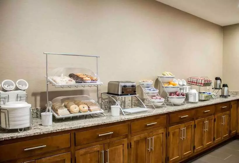 فندق Comfort Suites Hartville North Canton