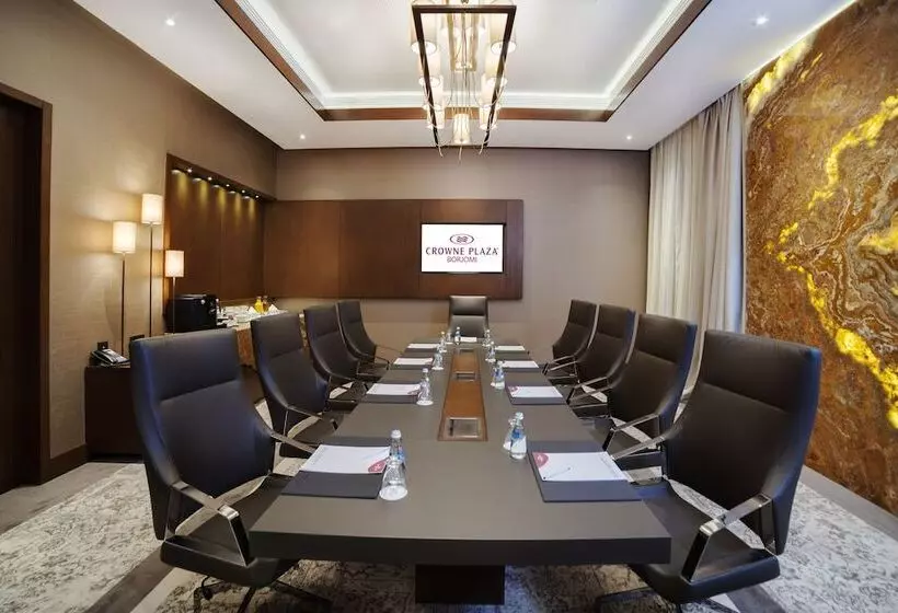 هتل Crowne Plaza Borjomi, An Ihg