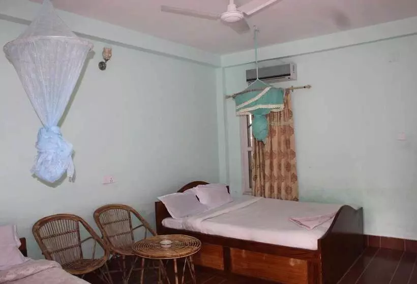 هتل Eco Adventure Resort