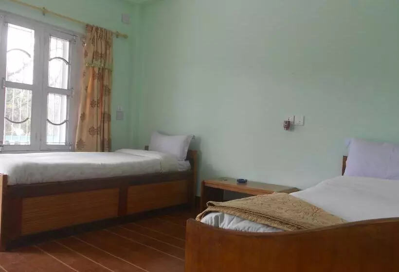 هتل Eco Adventure Resort