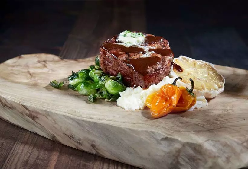 هتل Hilton Garden Inn Pittsburgh Downtown