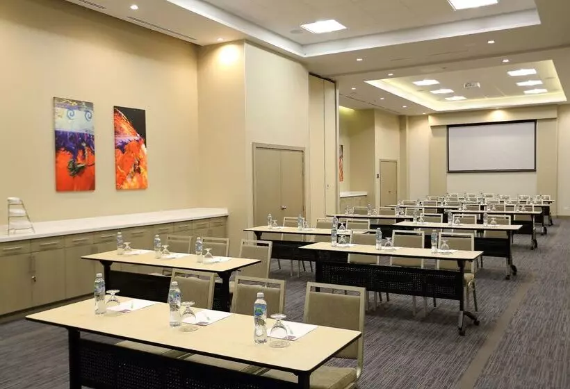 هتل Hyatt Place Tegucigalpa