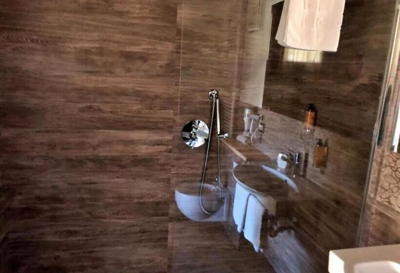 Hotel Inghirios Wellness Country Resort