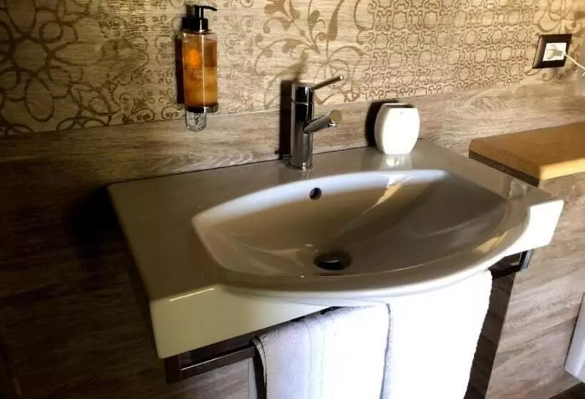 Hotel Inghirios Wellness Country Resort