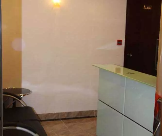 هتل Joyous Guest House