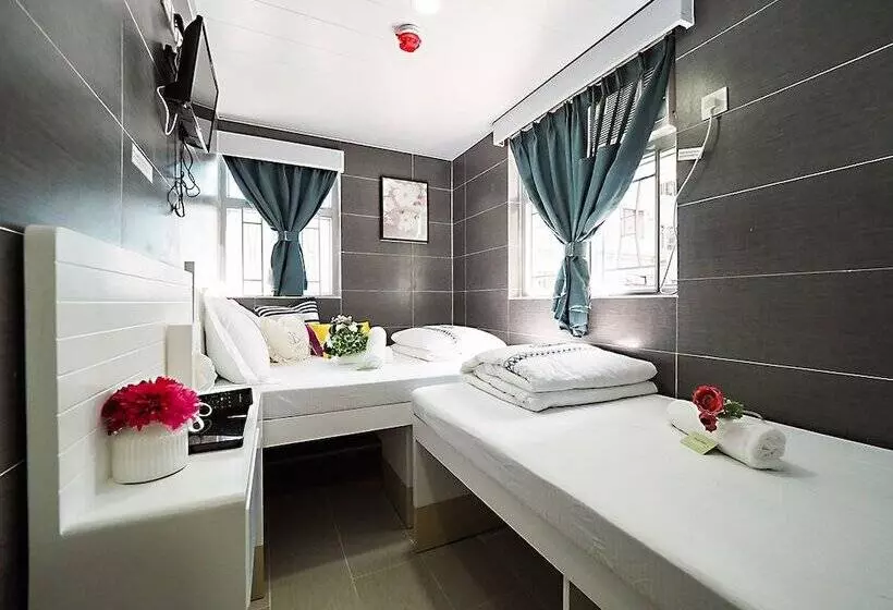 هتل Joyous Guest House