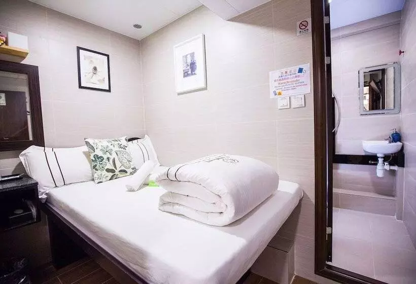 هتل Joyous Guest House