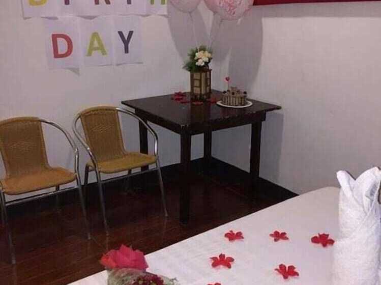 בית מלון כפרי Kawayanan Heights Inn