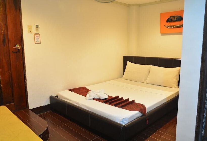 בית מלון כפרי Kawayanan Heights Inn