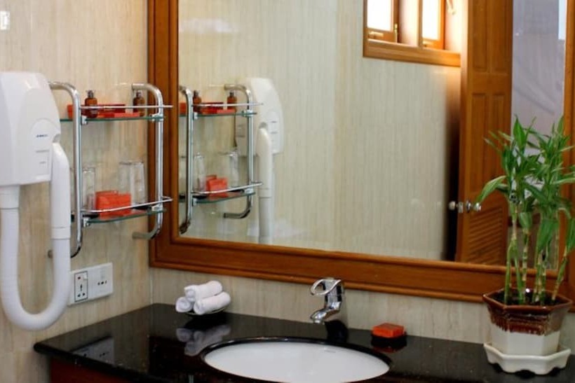 The Hotel Myat Taw Win